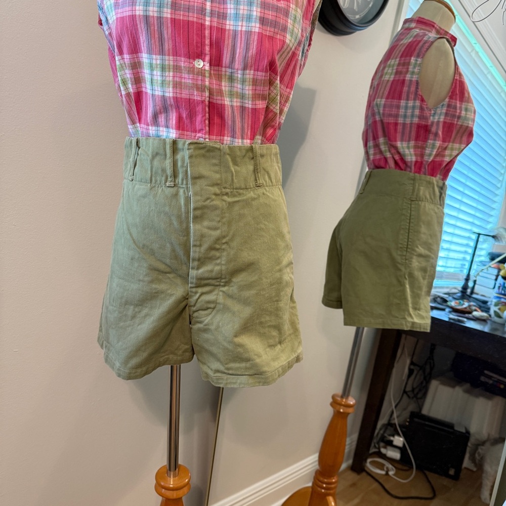 Vintage WW2 40’s Canadian Army Cotton High Waist Women's Shorts 26